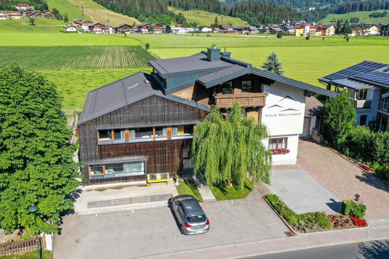 Haus Deutinger Acomodação com café da manhã Flachau Exterior foto